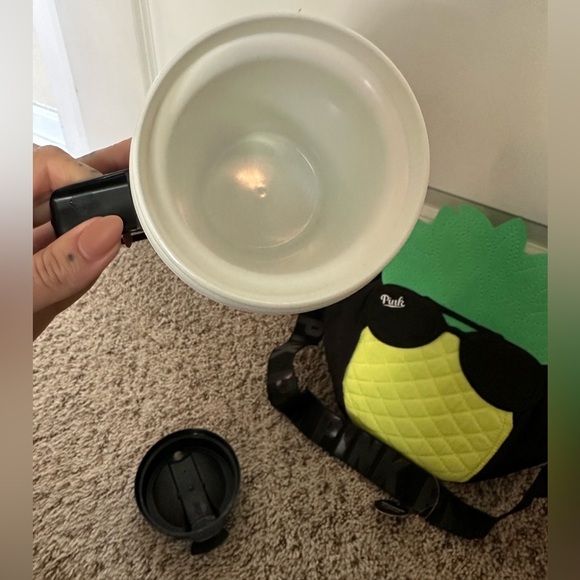 Lot of 2 Items: PINK Nation Black Travel Tumbler & PINK Pineapple Cooler Bag - Picture 6 of 10